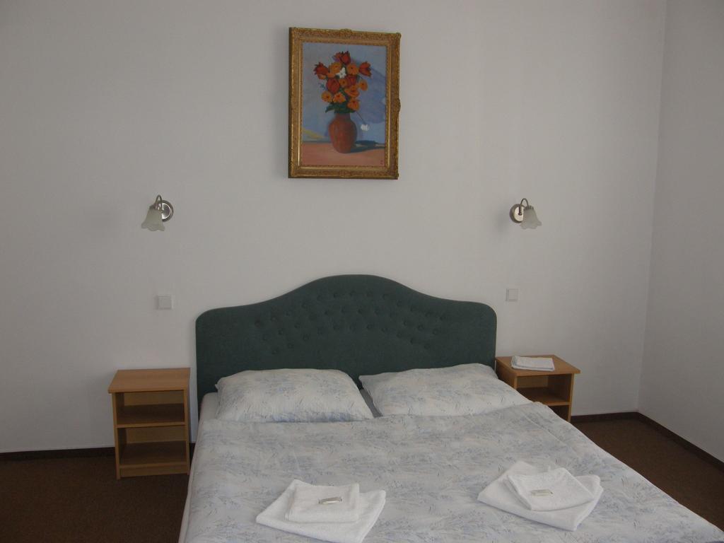 Hotel Filip Ceske Budejovice Dış mekan fotoğraf
